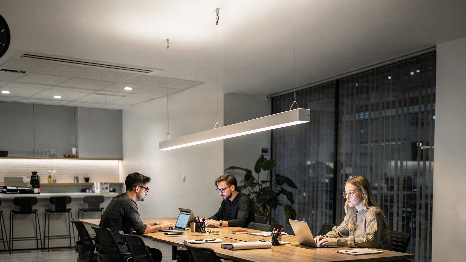 Purso SNEP Puro valaisin toimistossa